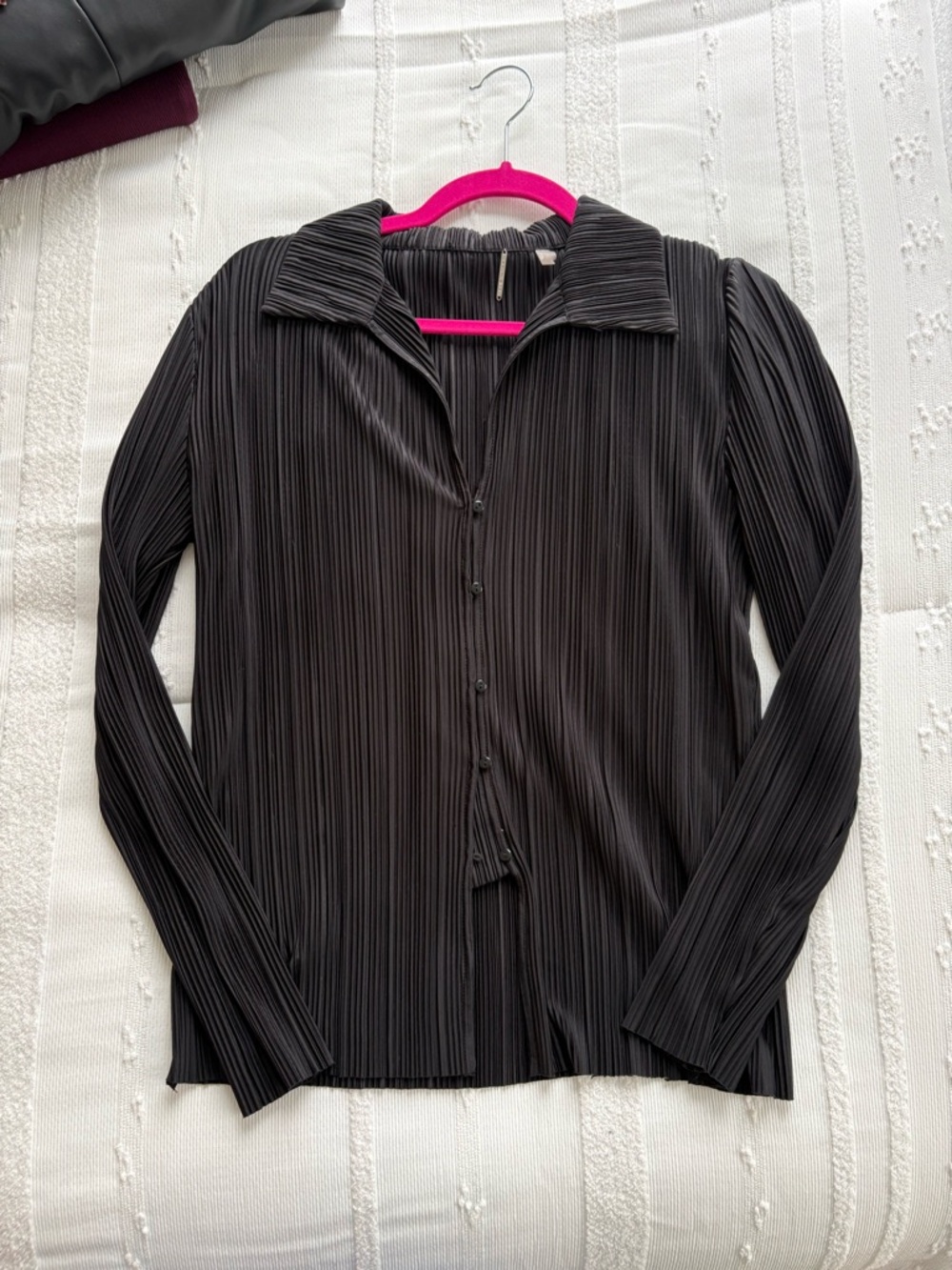 Elie Tahari Black Button Up Top
